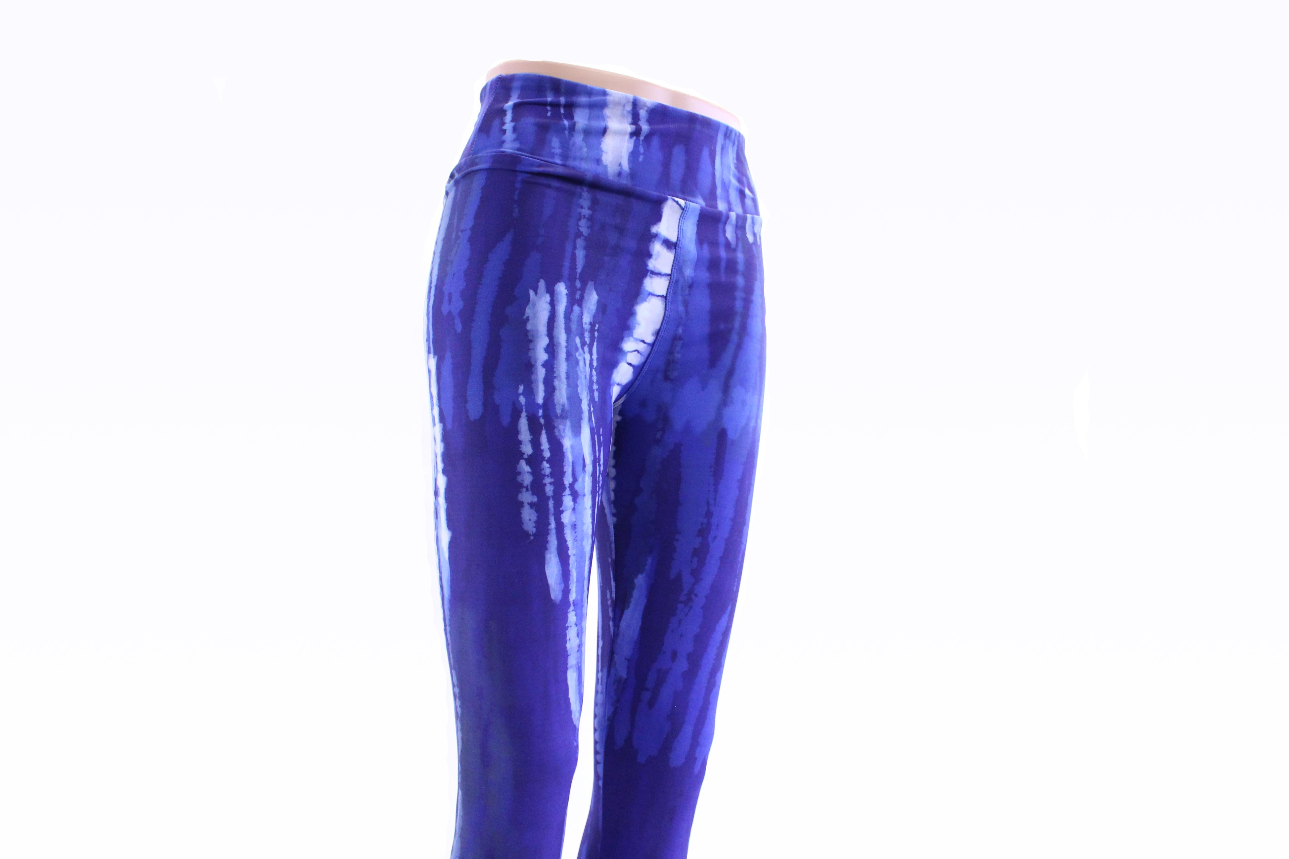 Wholesale Creamy Soft Electric Blue Floral Butterfly Leggings - USA  Fashion™
